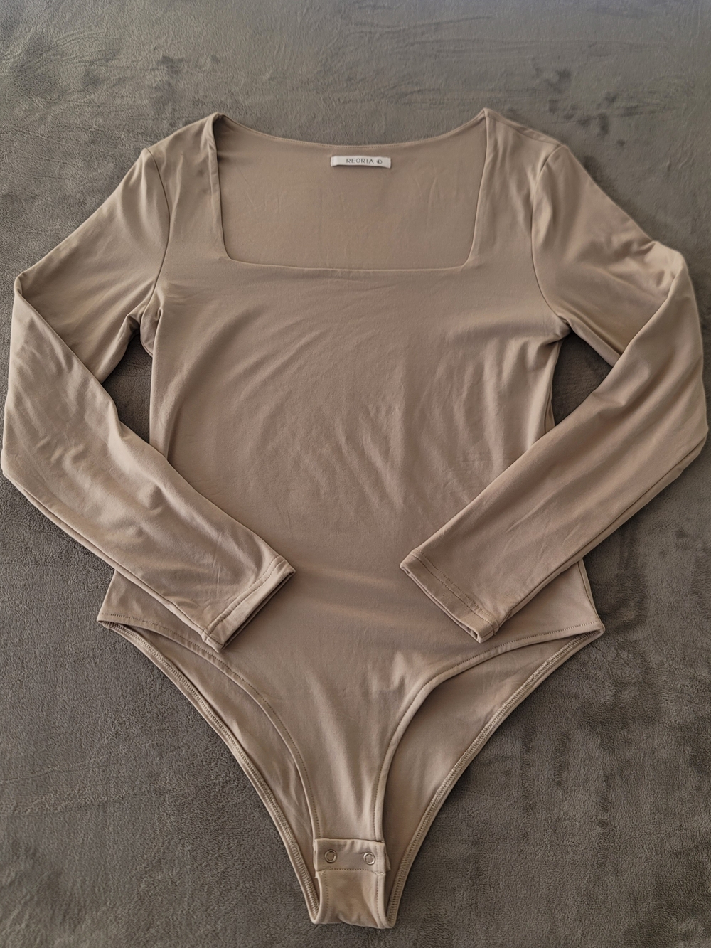 REORIA Beige Square Neck Long Sleeve Bodysuit - Size L